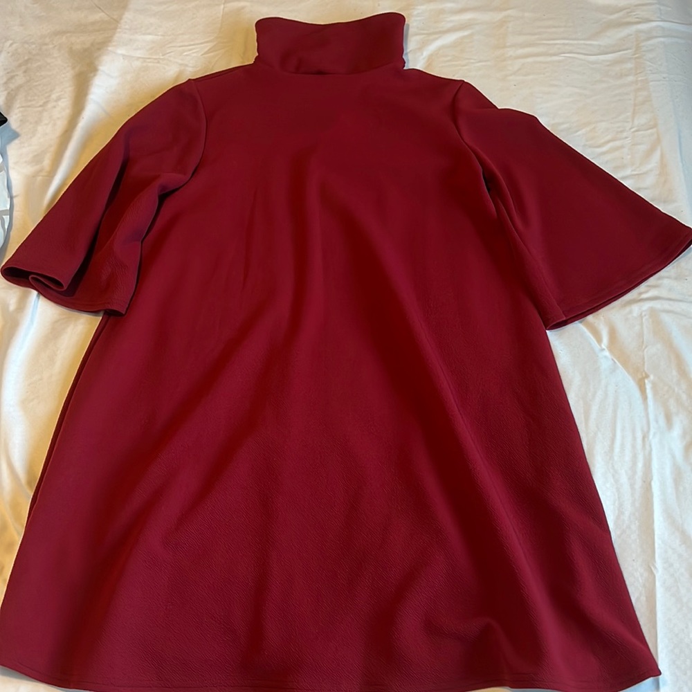 Gently used Boohoo Mock Neck Burgundy Short Dress in size 4